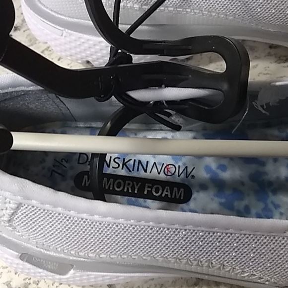 Danskin Memory foam shoes - Picture 4 of 5